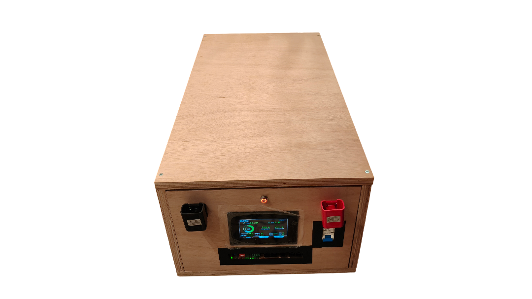 Έγχρωμη οθόνη ελέγχου και παρακολούθησης μπαταρίας LiFePO4 16kWh σε πραγματικό χρόνο